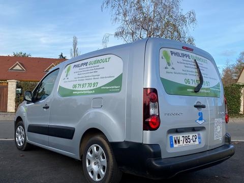 Véhicule de l'Entreprise Philippe Guéroult